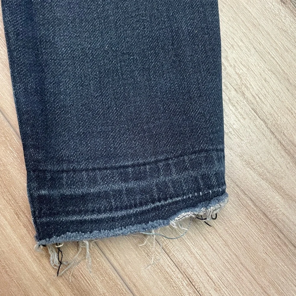 American Eagle Hi-Rise dark wash Jegging